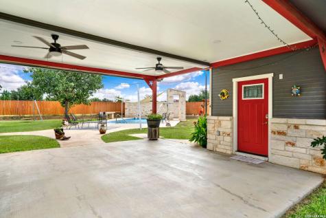 14805 Ladd Road Atascosa TX 78002