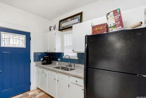 14805 Ladd Road Atascosa TX 78002