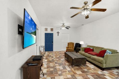 14805 Ladd Road Atascosa TX 78002