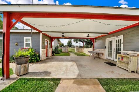 14805 Ladd Road Atascosa TX 78002