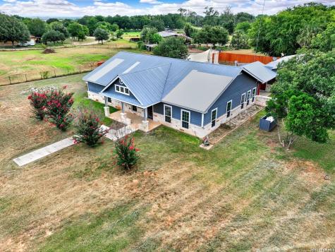 14805 Ladd Road Atascosa TX 78002