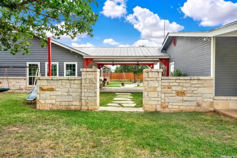 14805 Ladd Road Atascosa TX 78002