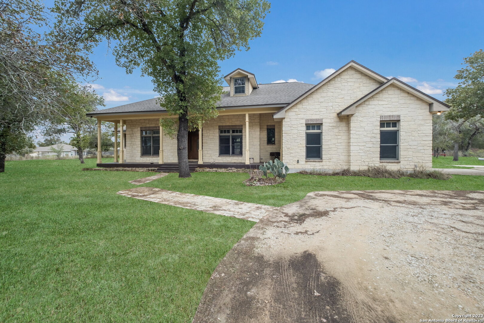 1903 Acorn Court Adkins TX 78101