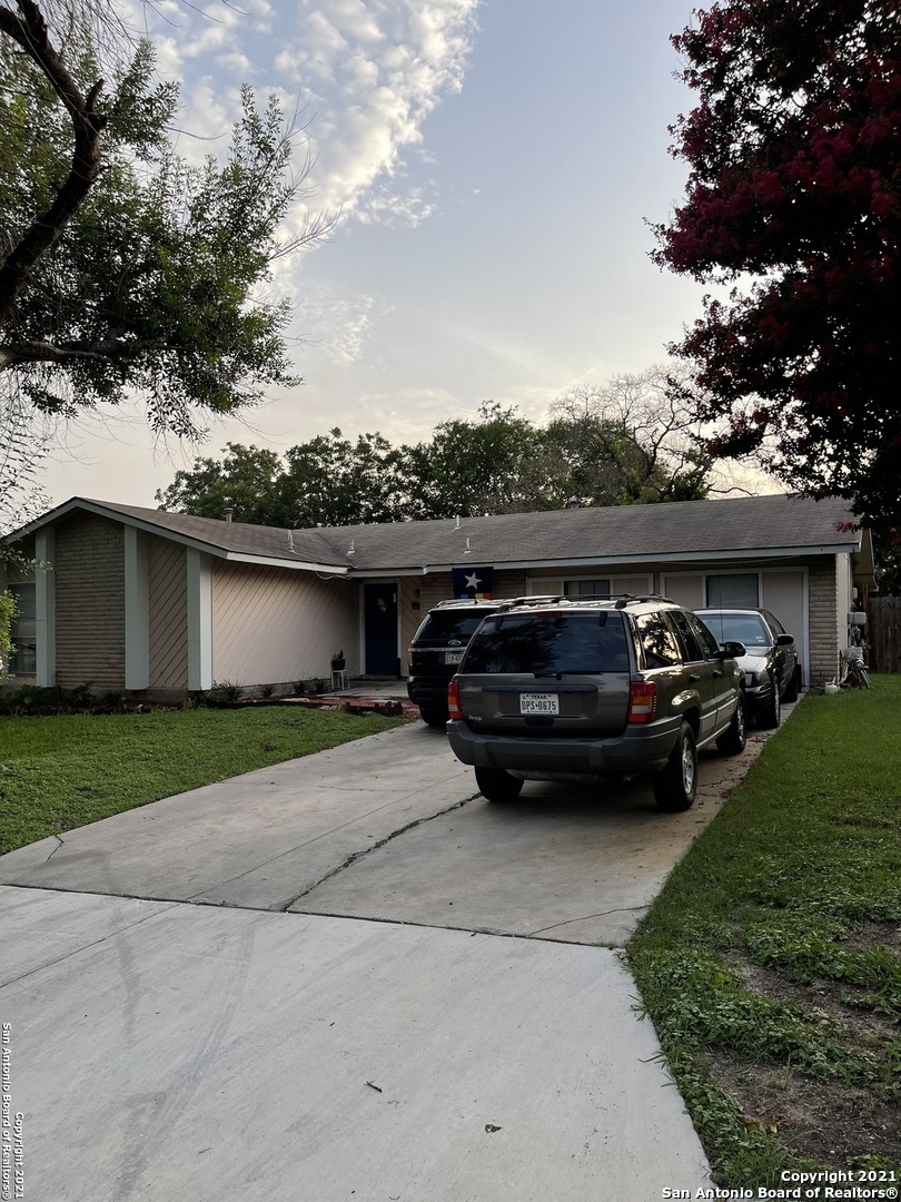 1035 Lemon Tree Street San Antonio TX 78245