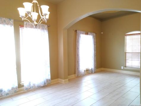 5714 Southern Oaks San Antonio TX 78261
