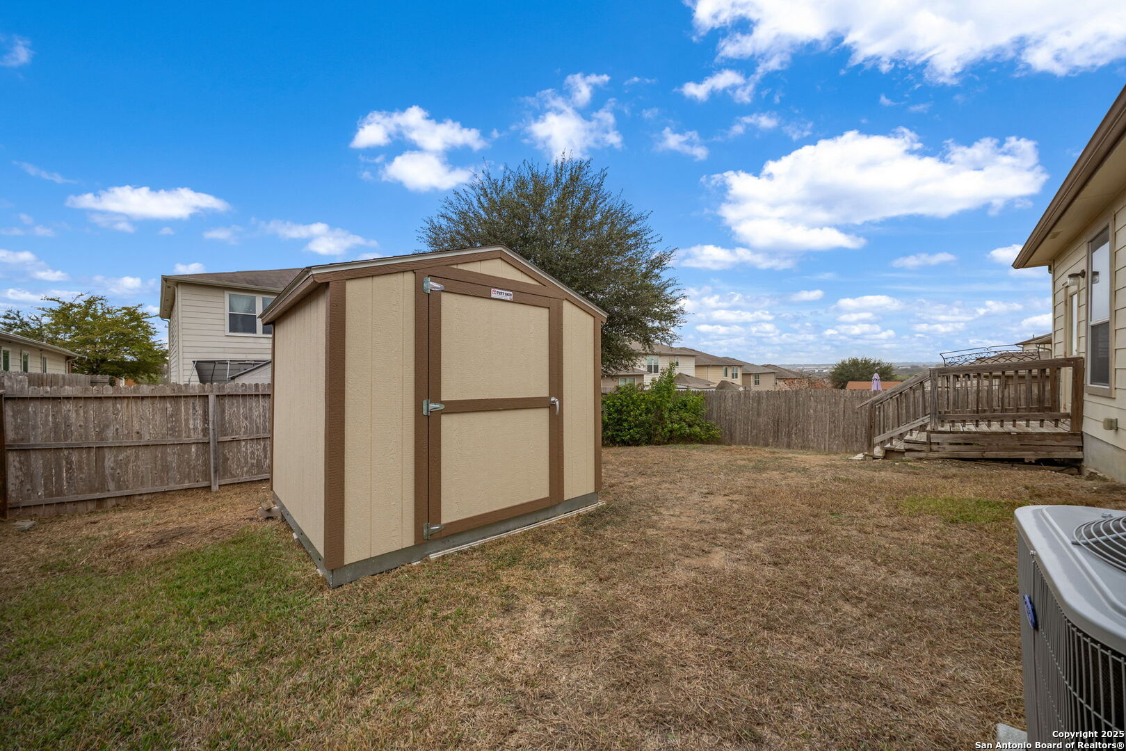 9323 Fisherman Port Converse TX 78109