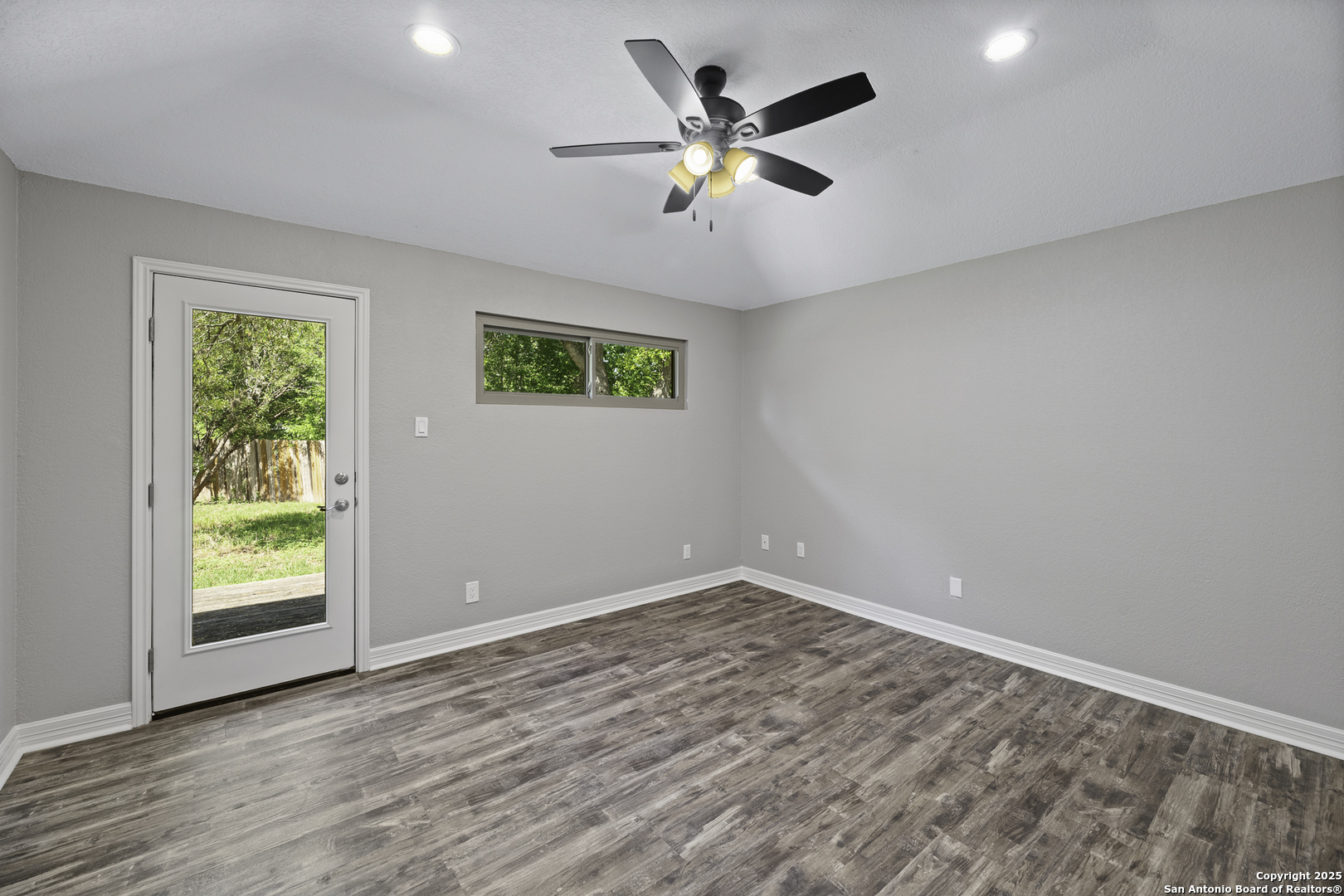 9400 Woodland Hills San Antonio TX 78250