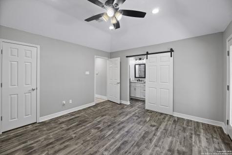 9400 Woodland Hills San Antonio TX 78250
