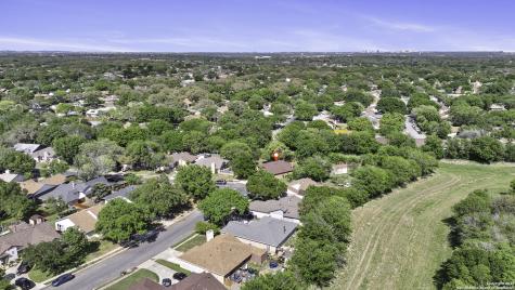 9400 Woodland Hills San Antonio TX 78250