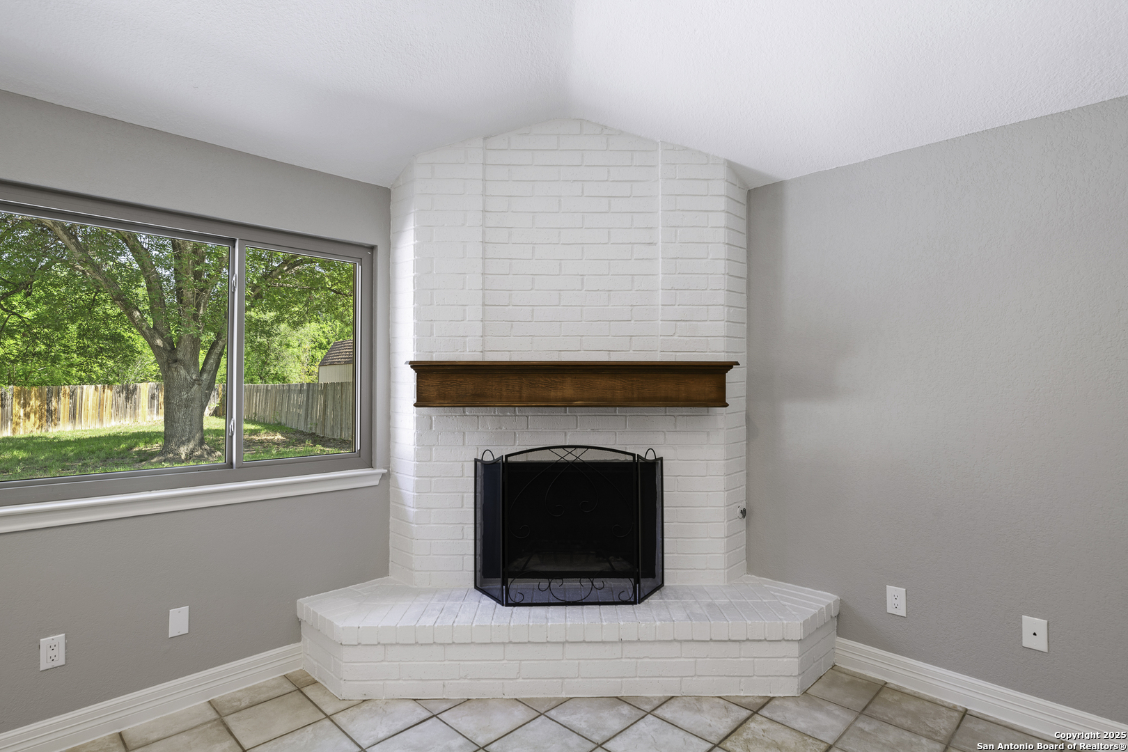 9400 Woodland Hills San Antonio TX 78250