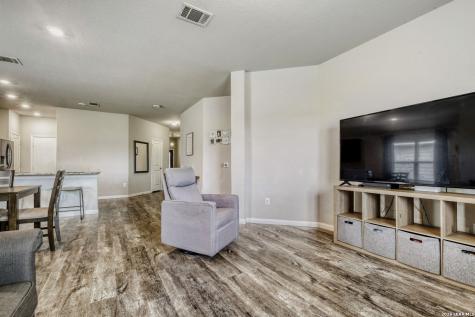 803 Blue Landing San Antonio TX 78221