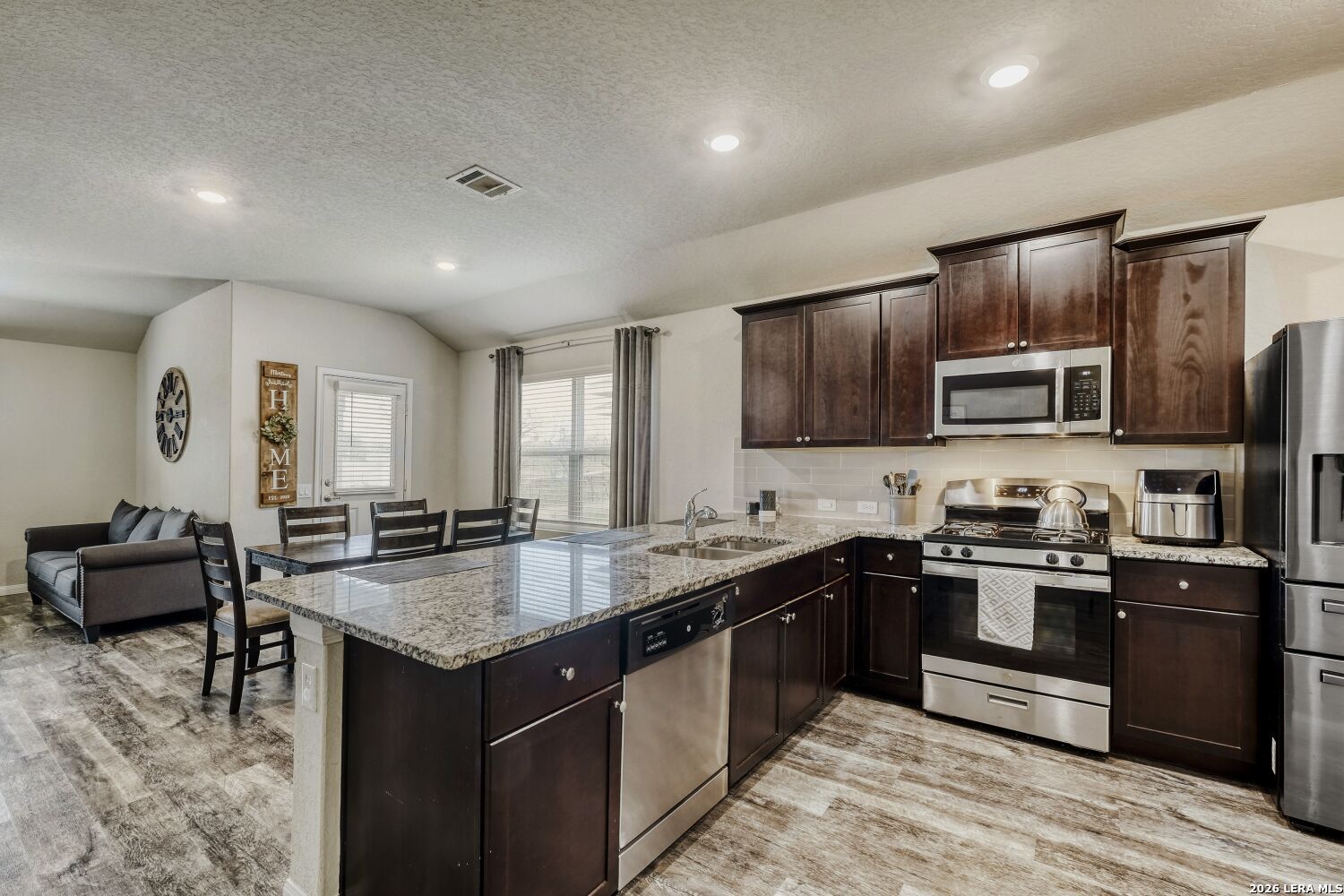 803 Blue Landing San Antonio TX 78221