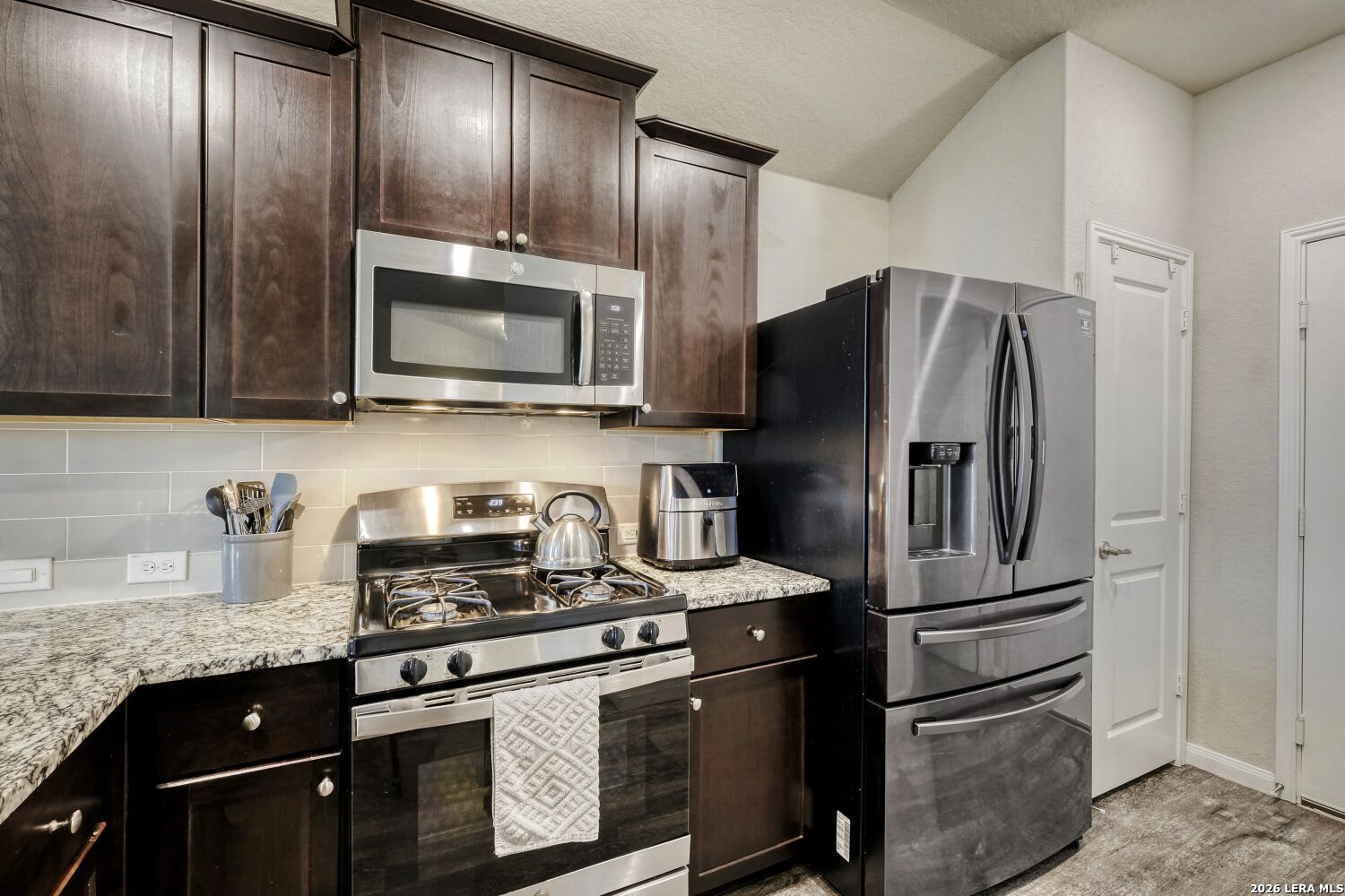 803 Blue Landing San Antonio TX 78221