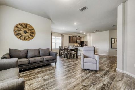 803 Blue Landing San Antonio TX 78221
