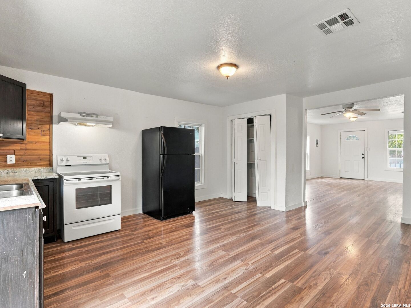 2553 W San Antonio Street New Braunfels TX 78130