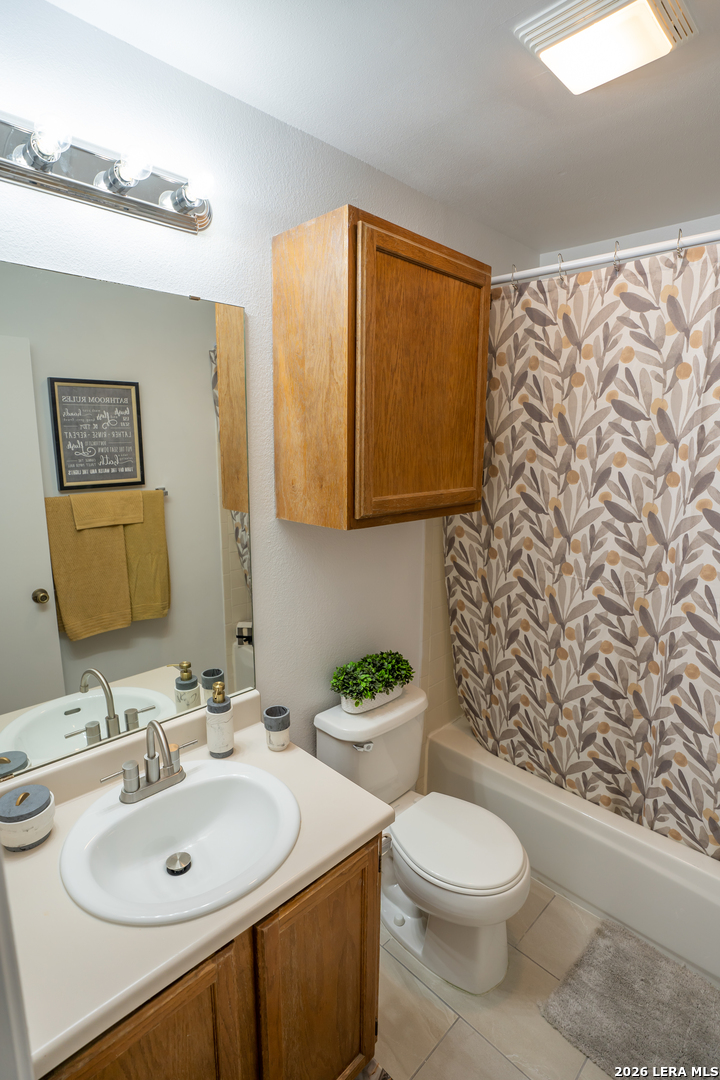 6014 Loch Maree San Antonio TX 78240