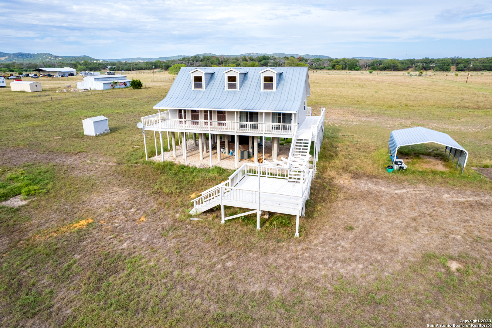 14949 Tx-16 N Medina TX 78055