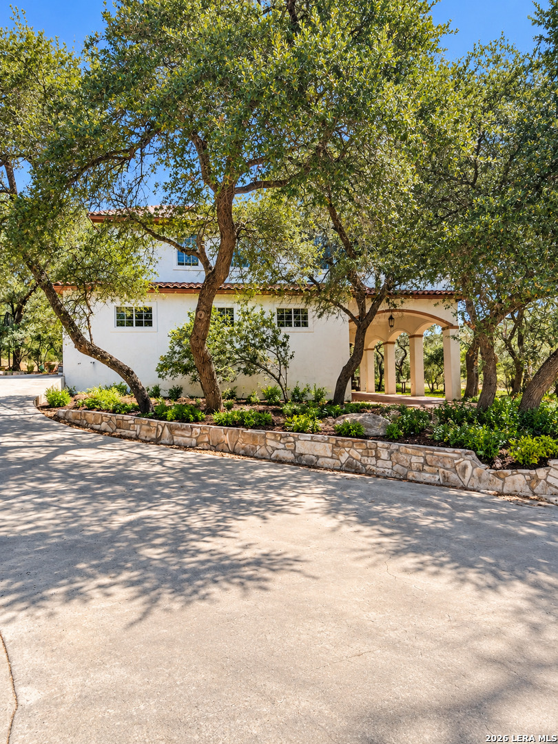 17631 Frank Madla Road Helotes TX 78023