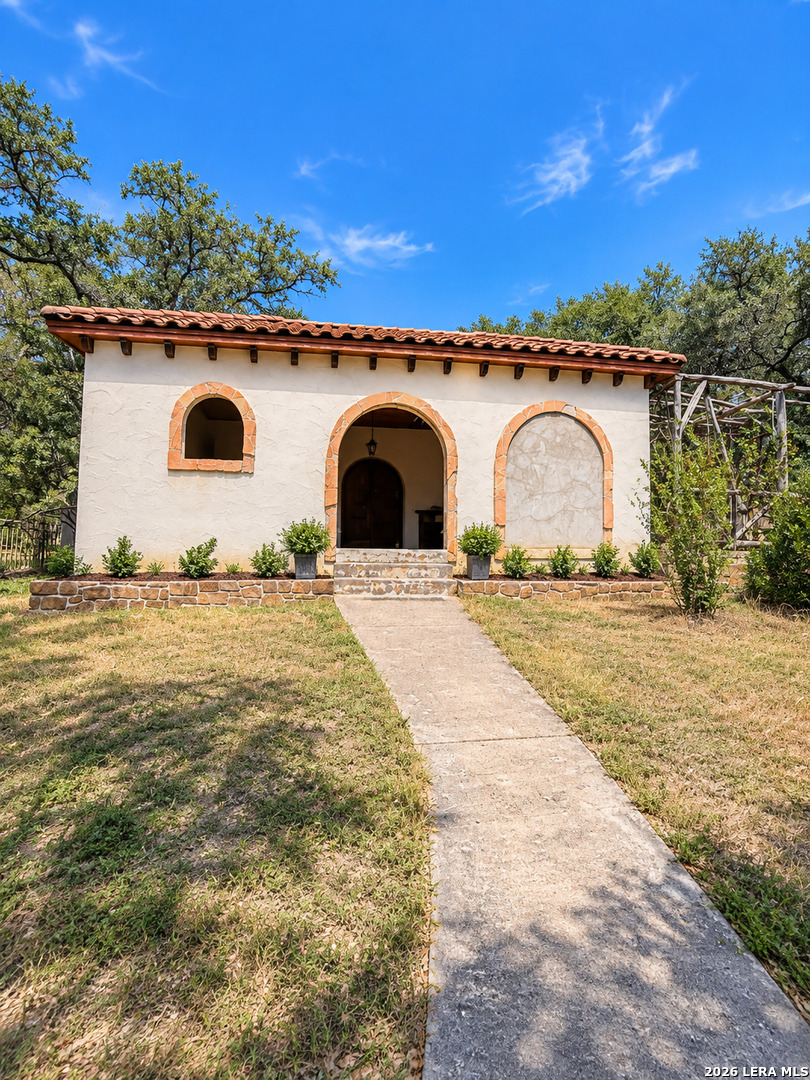 17631 Frank Madla Road Helotes TX 78023