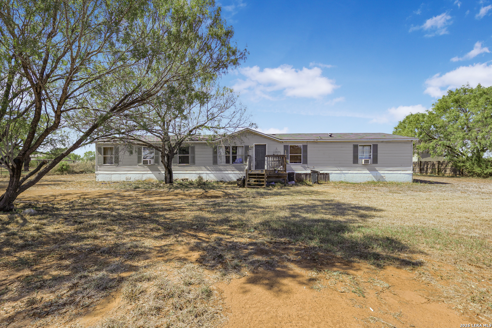381 Bluefield Pleasanton TX 78064