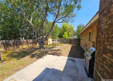 1648 Eastwood Drive Seguin TX 78155