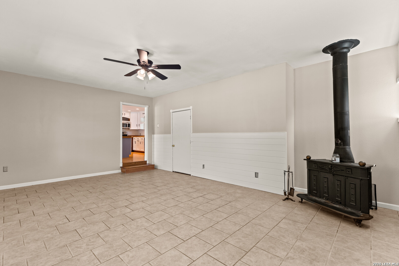 904 Country Road Blanco TX 78606