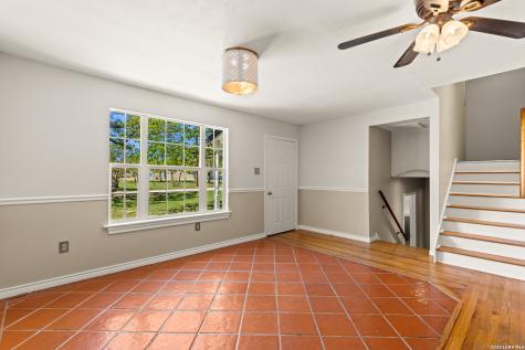 904 Country Road Blanco TX 78606