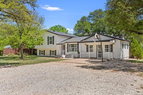 904 Country Road Blanco TX 78606