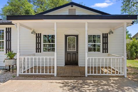 904 Country Road Blanco TX 78606