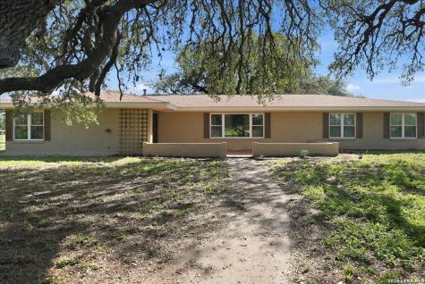955 S Highway 37 Access George West TX 78022