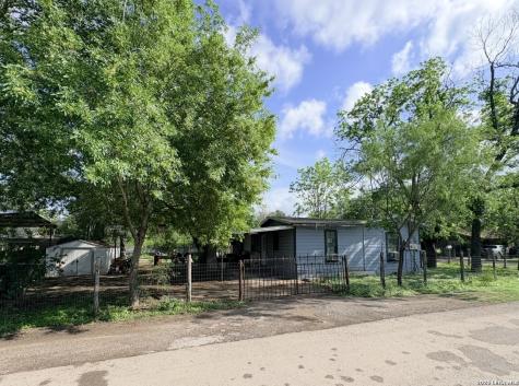 500 Margarita Street Uvalde TX 78801