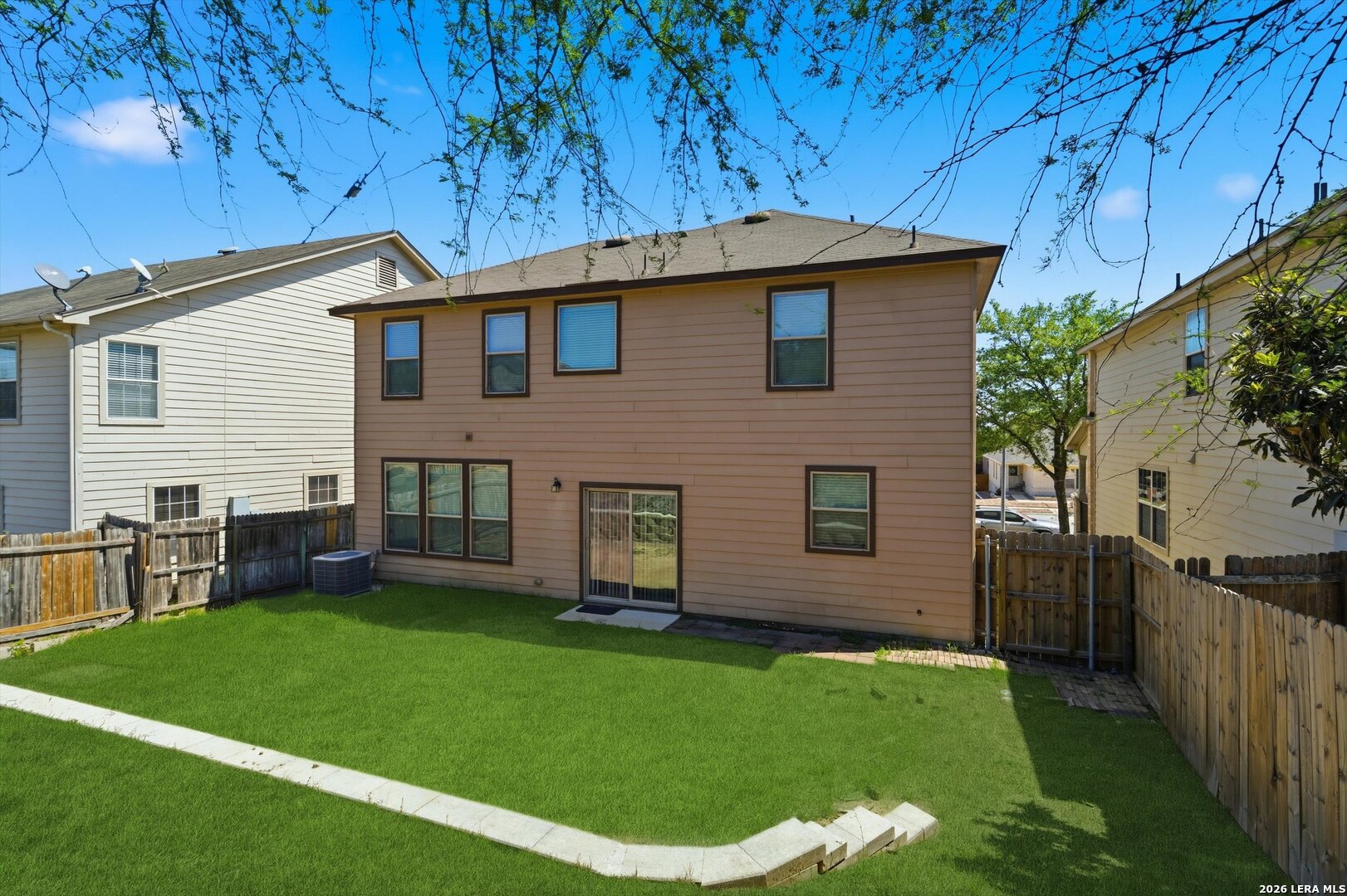 7121 Avery Live Oak TX 78233
