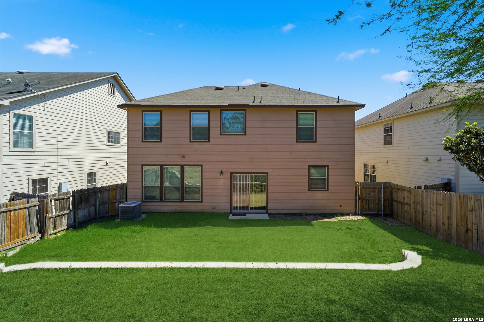 7121 Avery Live Oak TX 78233