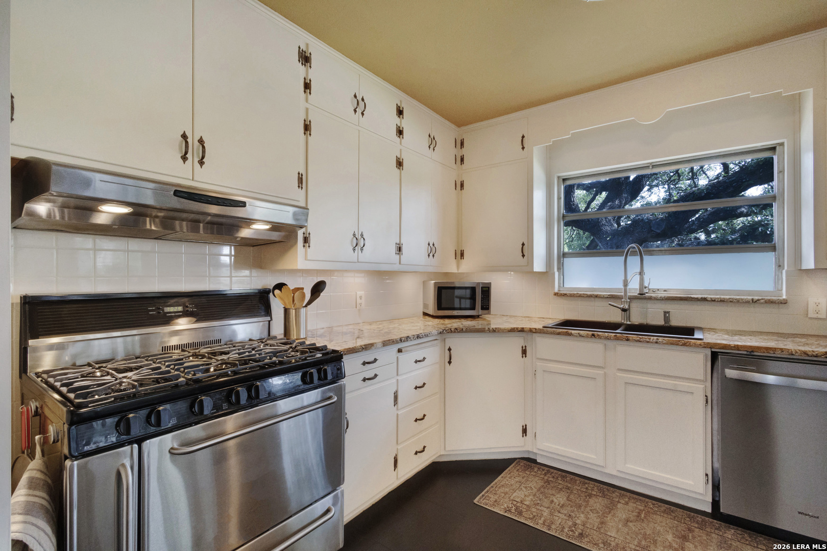 207 Walnut Street Fredericksburg TX 78624