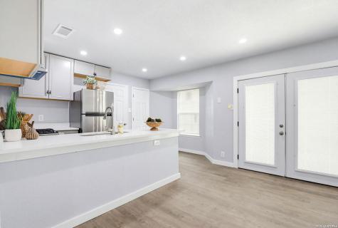 4843 Tennyson San Antonio TX 78217