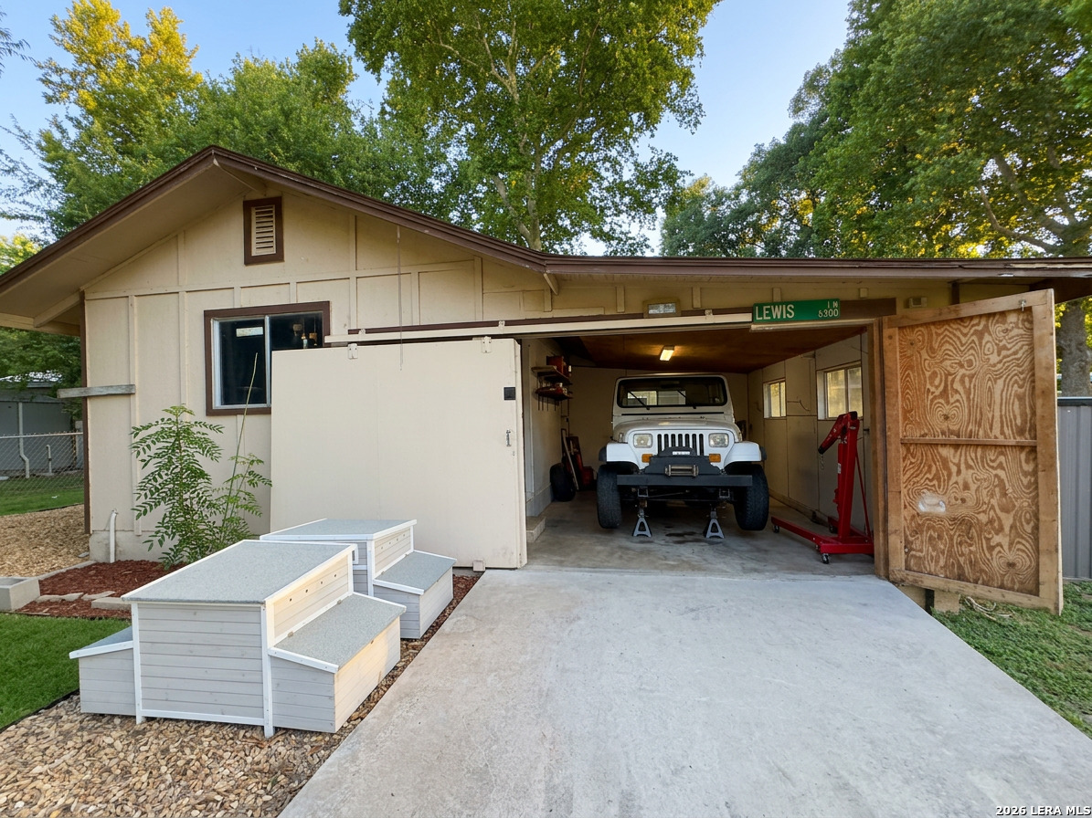 1410 Pecan Drive NW Mcqueeney TX 78123