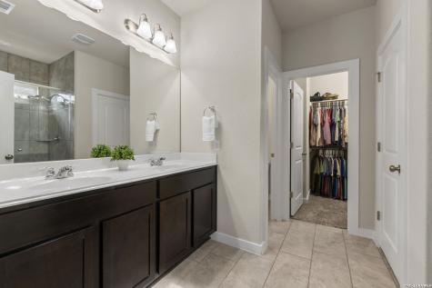 6211 Fox Peak Drive San Antonio TX 78247