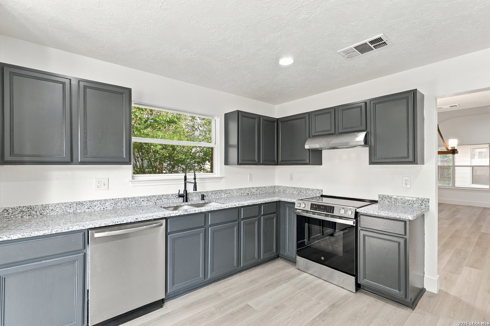 13106 Forum Road Universal City TX 78148
