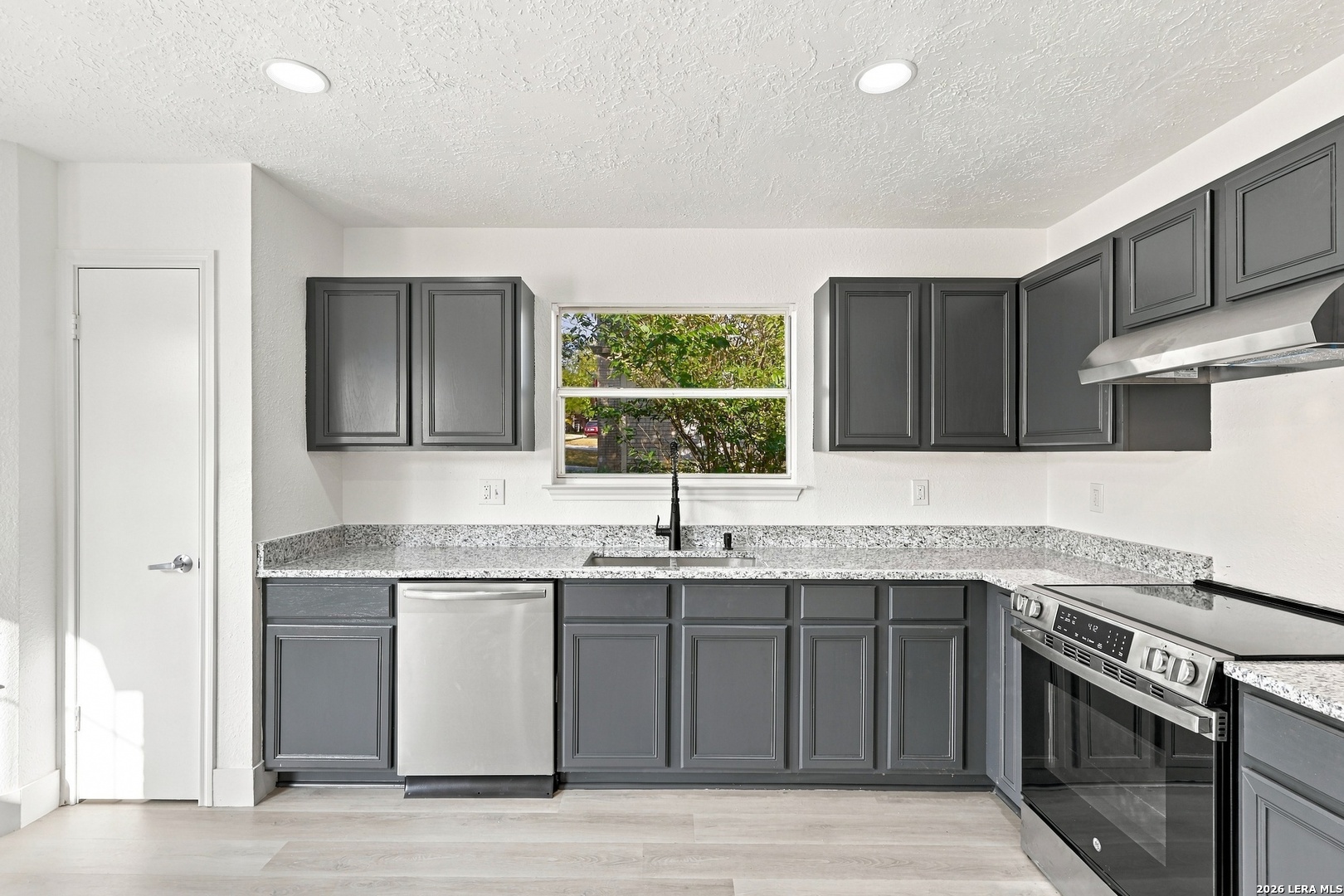 13106 Forum Road Universal City TX 78148