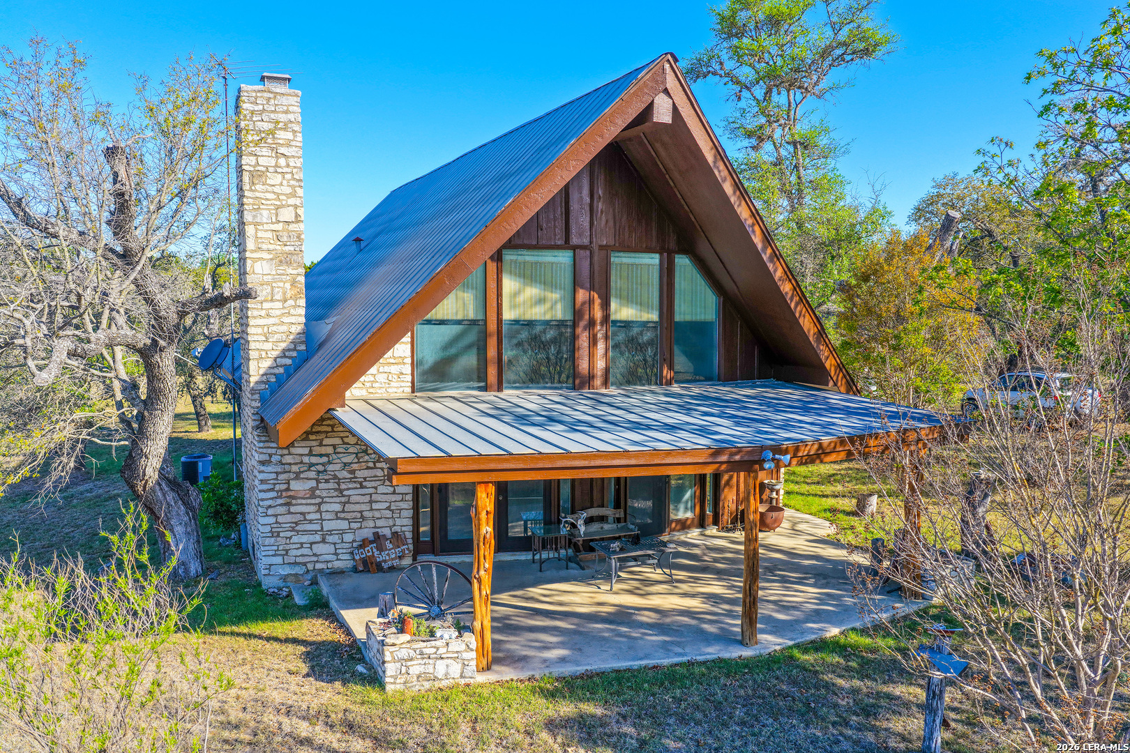348 Rocky Road Pipe Creek TX 78063
