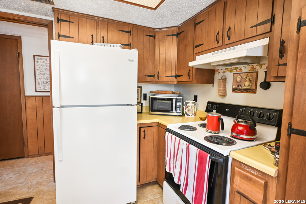 348 Rocky Road Pipe Creek TX 78063