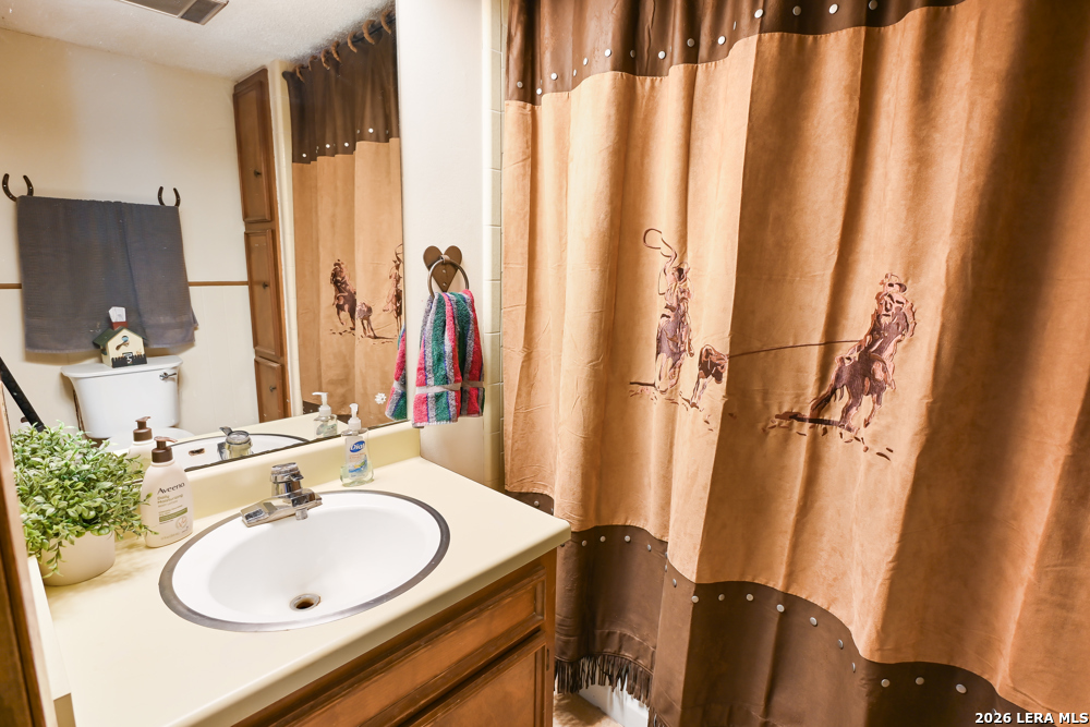 348 Rocky Road Pipe Creek TX 78063