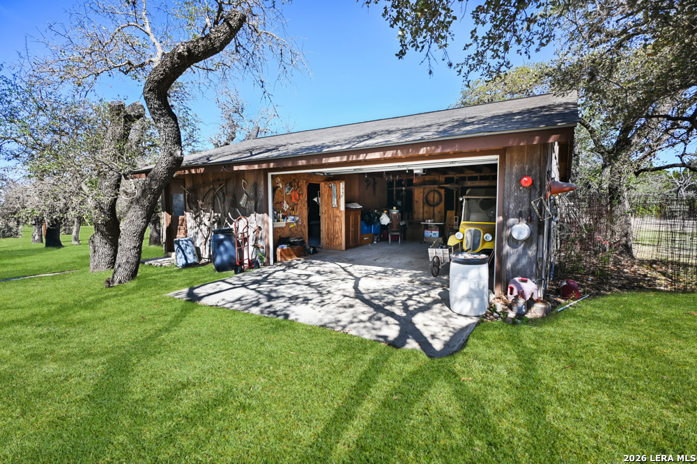 348 Rocky Road Pipe Creek TX 78063