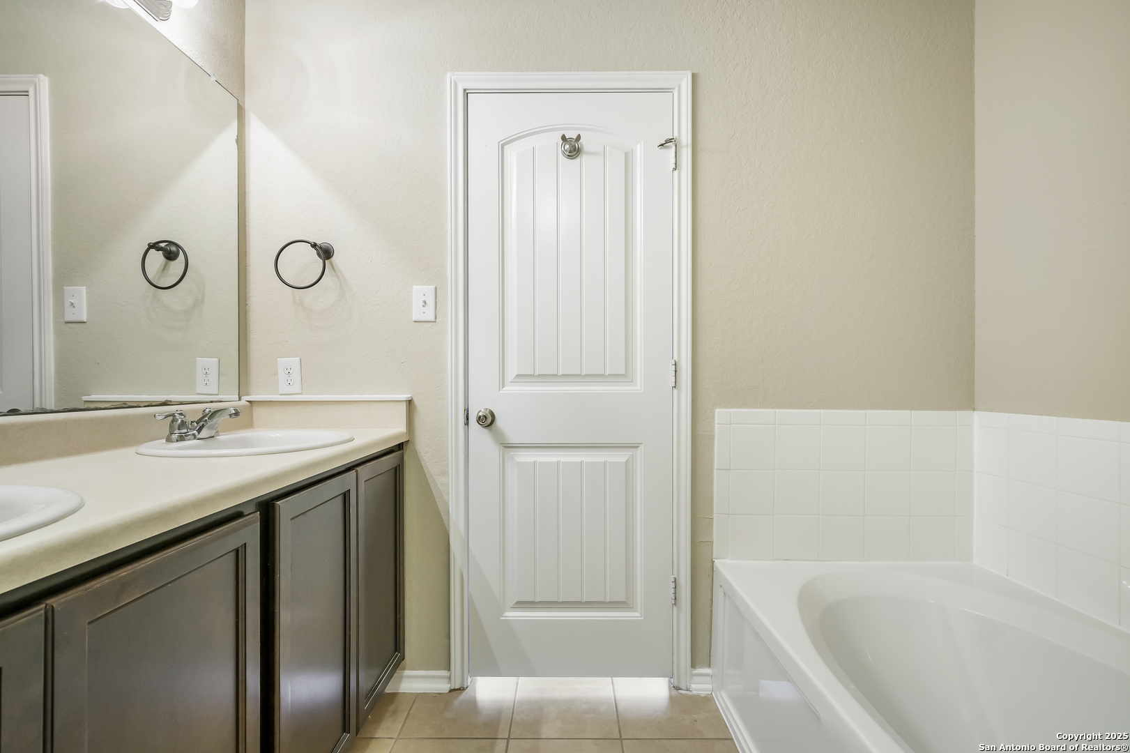 123 Lina Boerne TX 78015