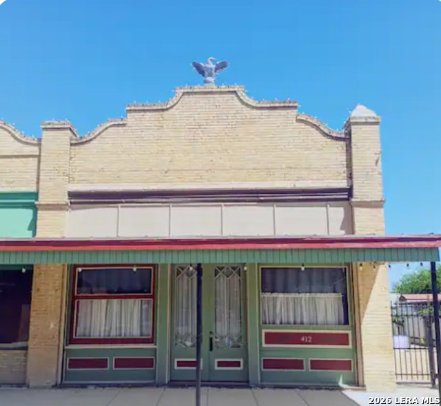 412 N Center Street Sabinal TX 78881