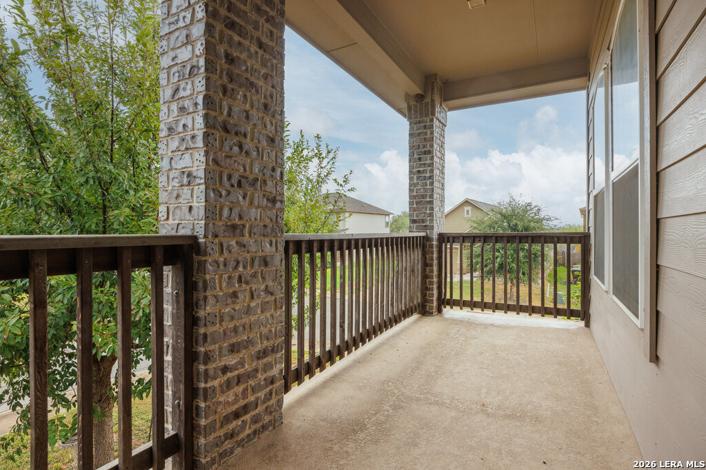 8822 Falcon Park Converse TX 78109