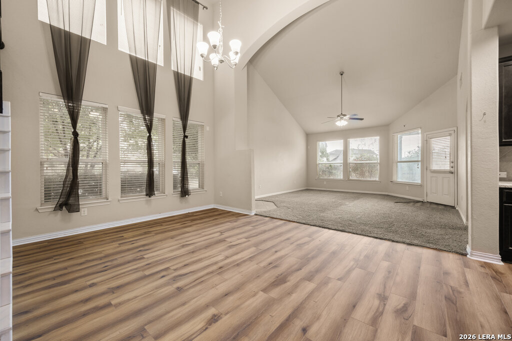 8822 Falcon Park Converse TX 78109