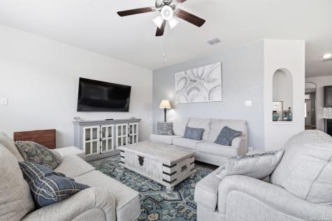 8535 Murray Grey San Antonio TX 78254