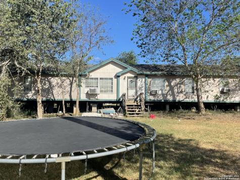 793 County Road 477 Stockdale TX 78160
