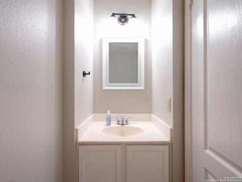 1214 Crossing Oaks San Antonio TX 78253